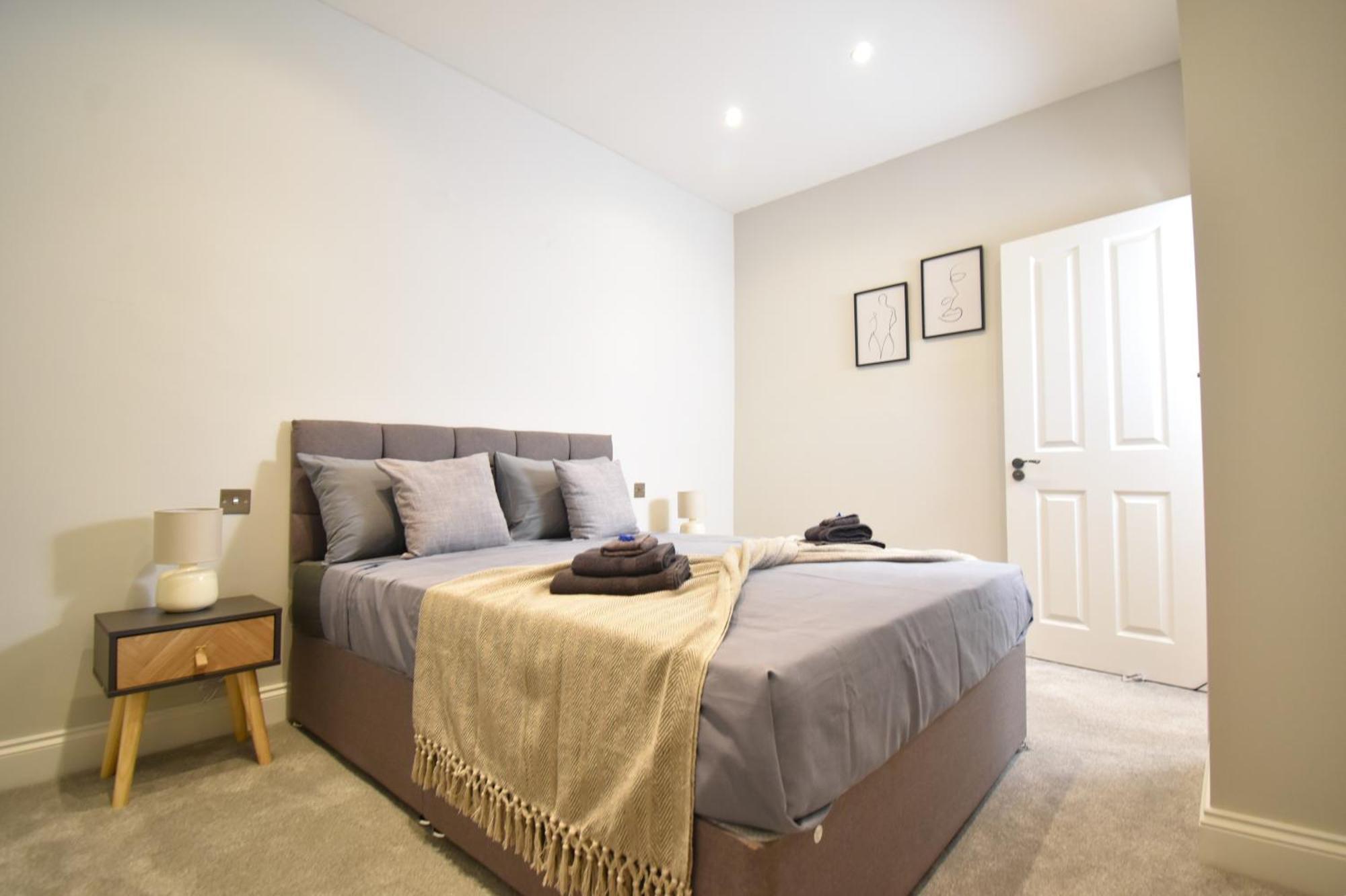 Stunning 2 Bed Apartment Londra Dış mekan fotoğraf
