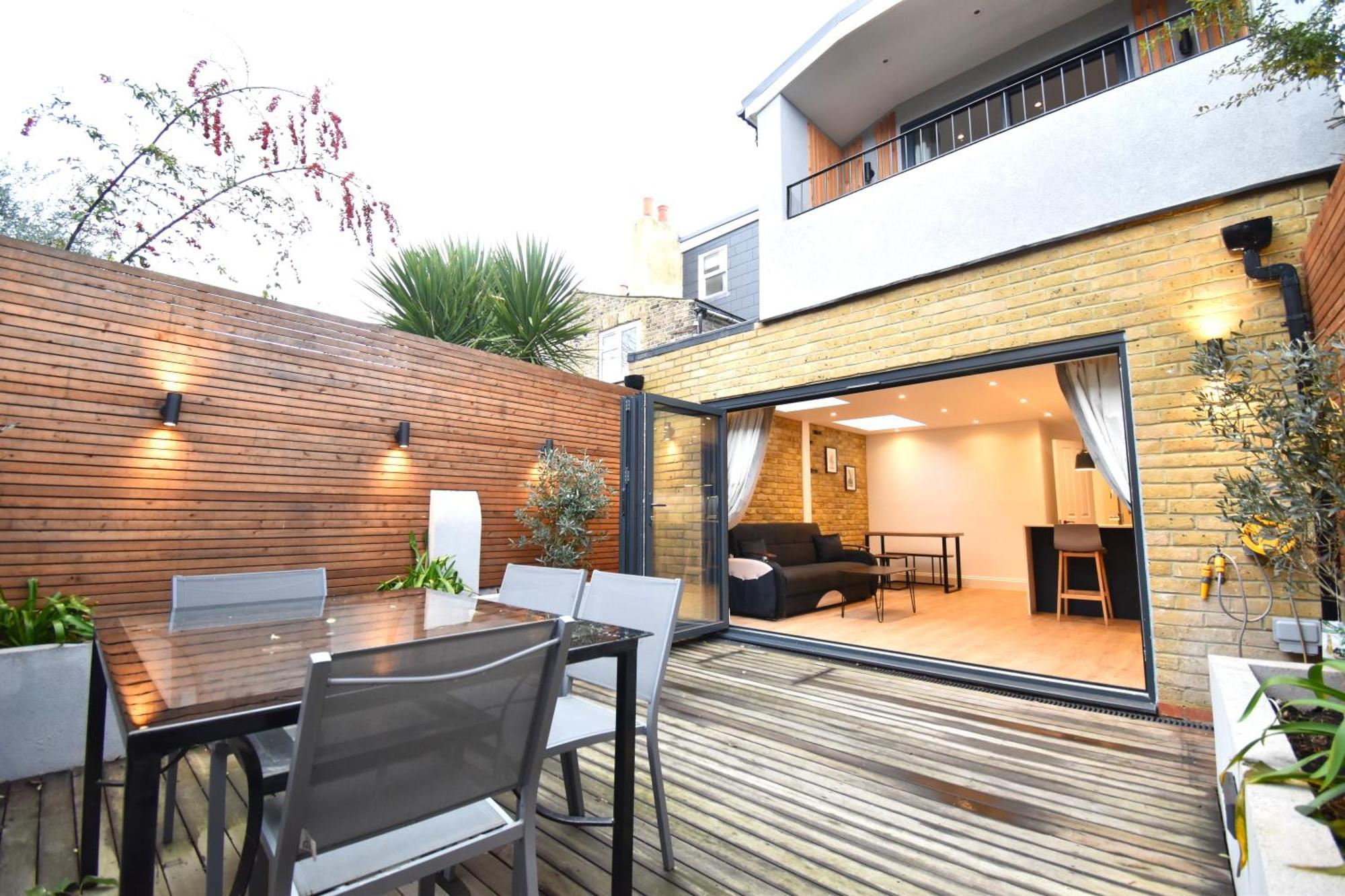 Stunning 2 Bed Apartment Londra Dış mekan fotoğraf